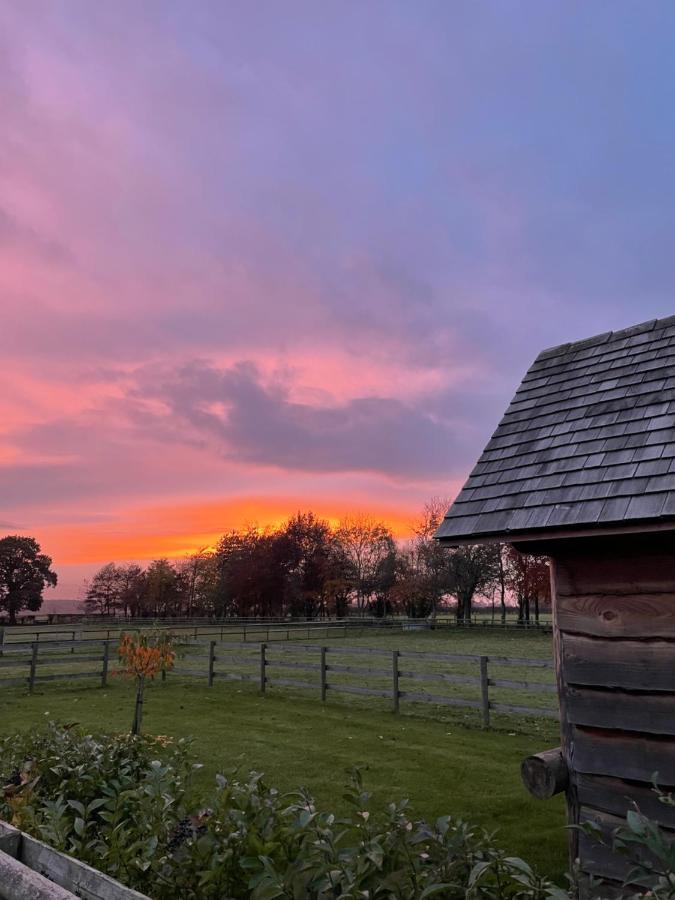 The Hat'S Hut Mixbury Buitenkant foto